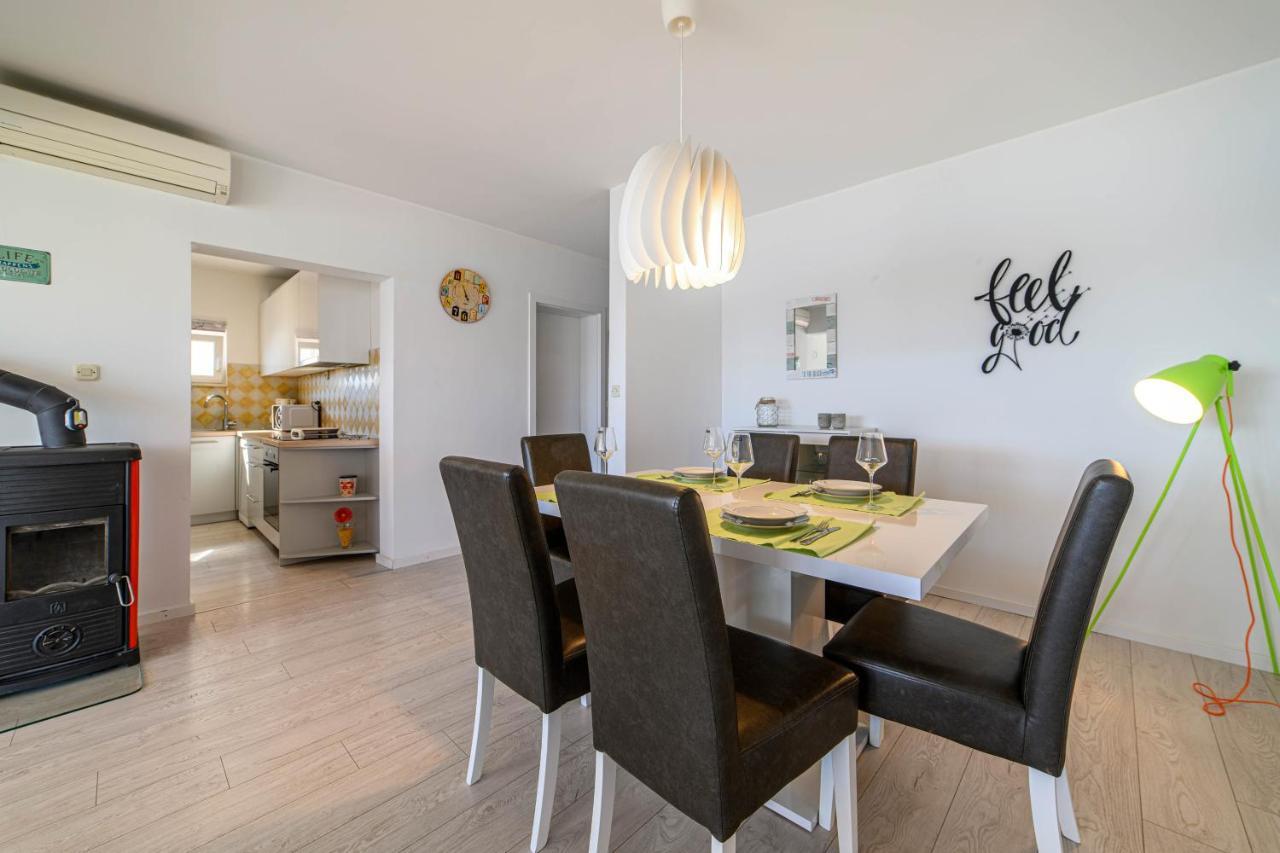 Apartment Seaside Zaboric Ngoại thất bức ảnh