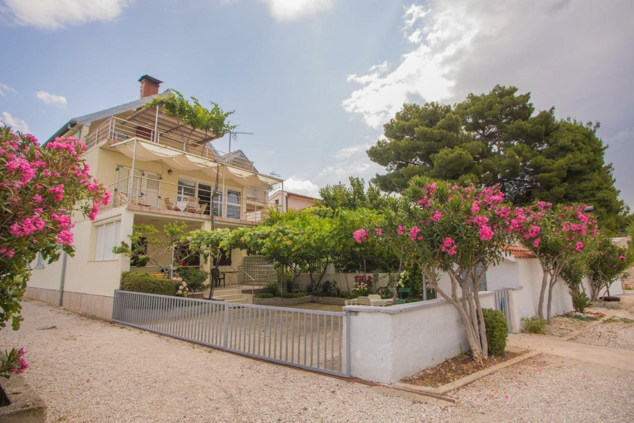 Apartment Seaside Zaboric Ngoại thất bức ảnh